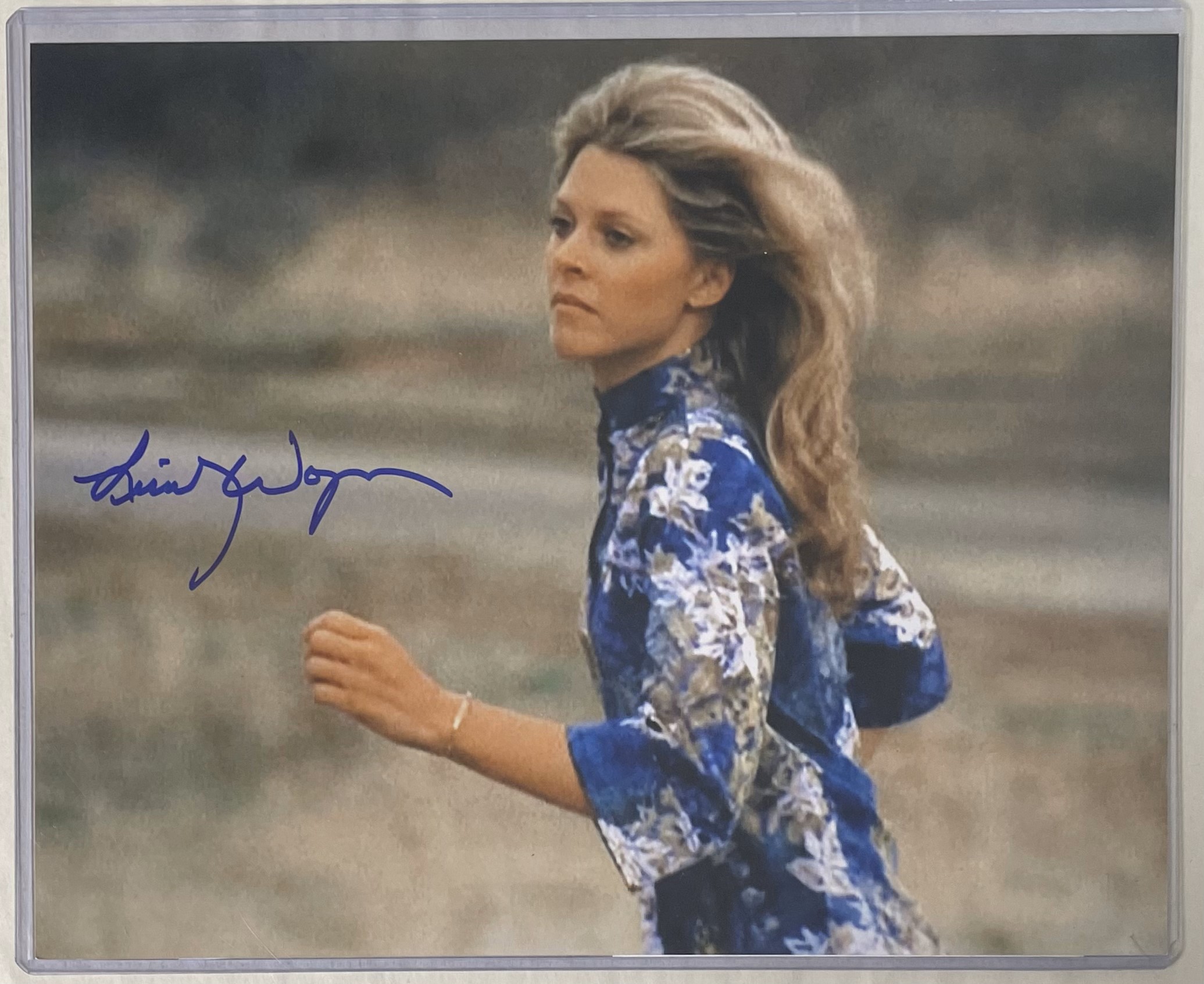 “The Bionic Women” Photo Signed In-Person by Lindsay Wagner - Image 2